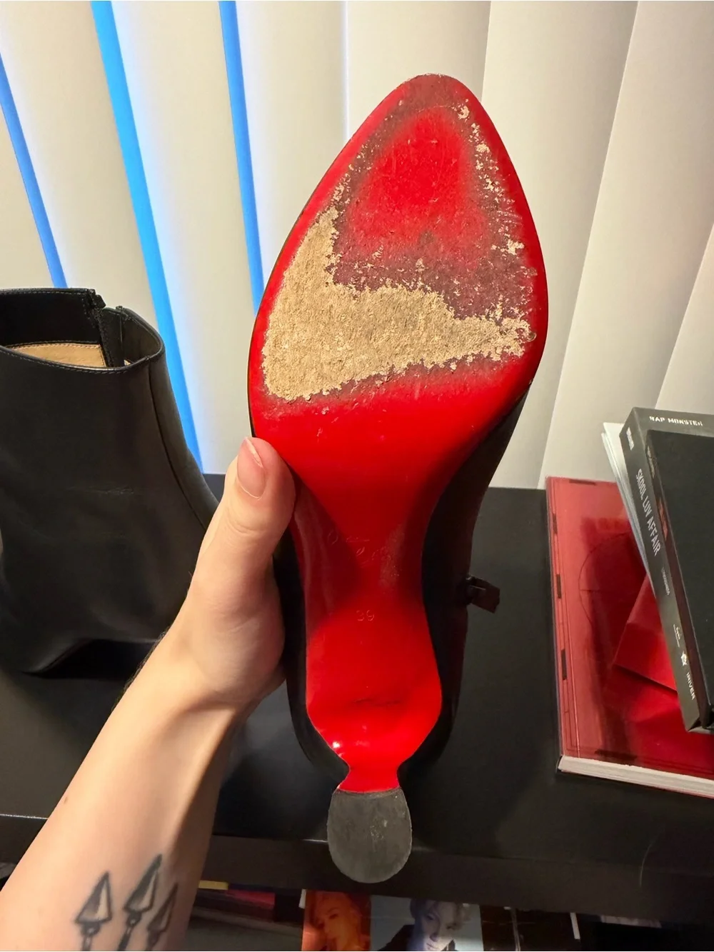 Christian Louboutin Black Pointed-Toe Leather Ankle Booties - Picture 7 of 8
